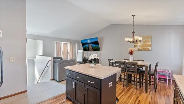 $349,990 | 1761 34th Street Northeast, Sauk Rapids, MN 56379