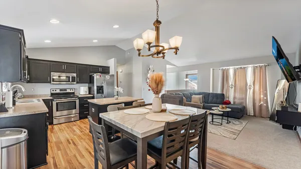 $349,990 | 1761 34th Street Northeast, Sauk Rapids, MN 56379