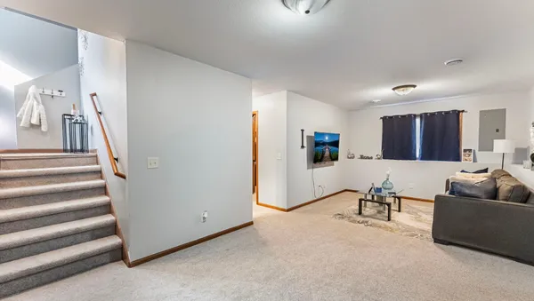 $349,990 | 1761 34th Street Northeast, Sauk Rapids, MN 56379