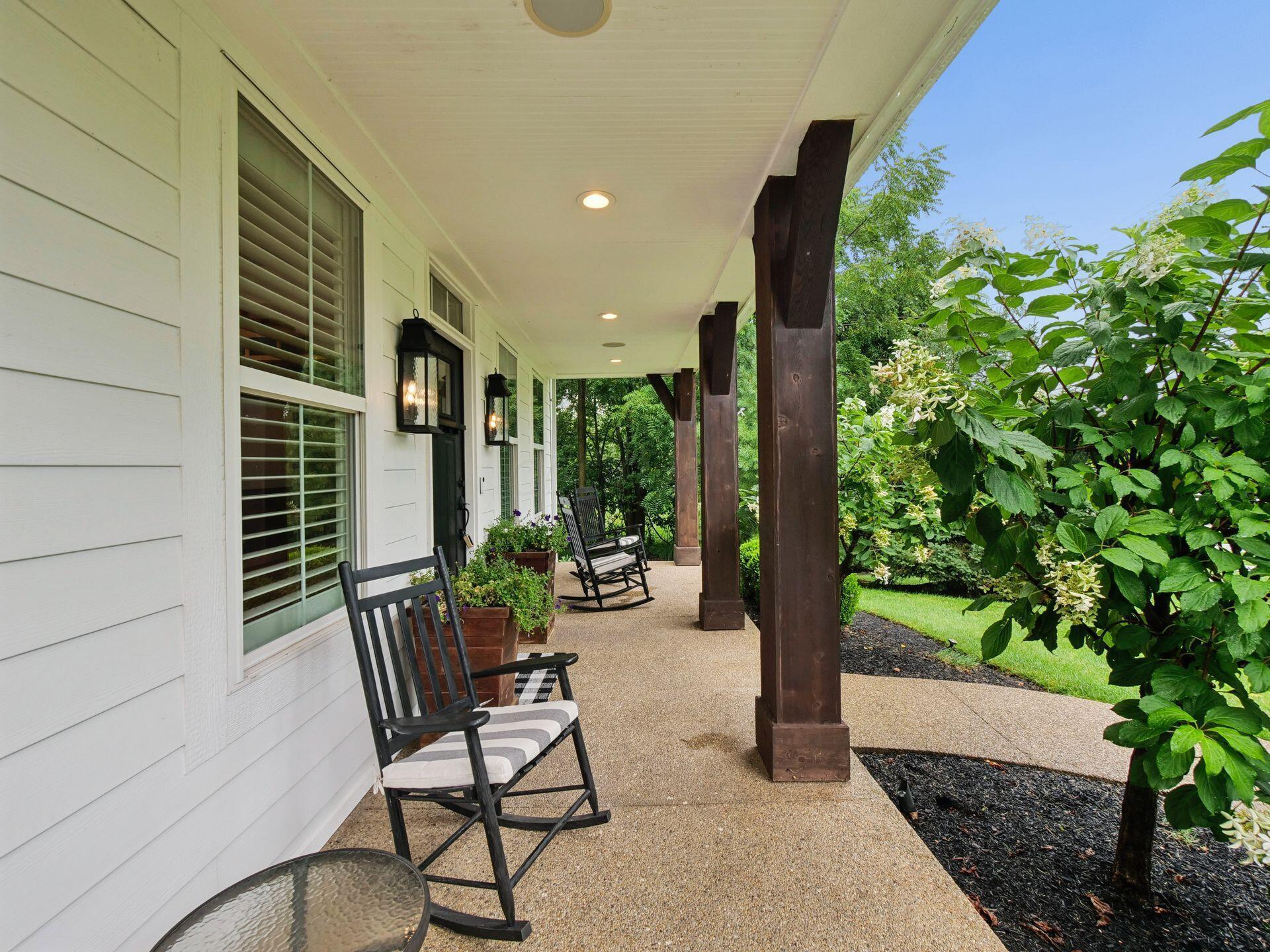 8568 Liberty Road North Powell, OH 43065 - Photo 4 of 89 Front Porch