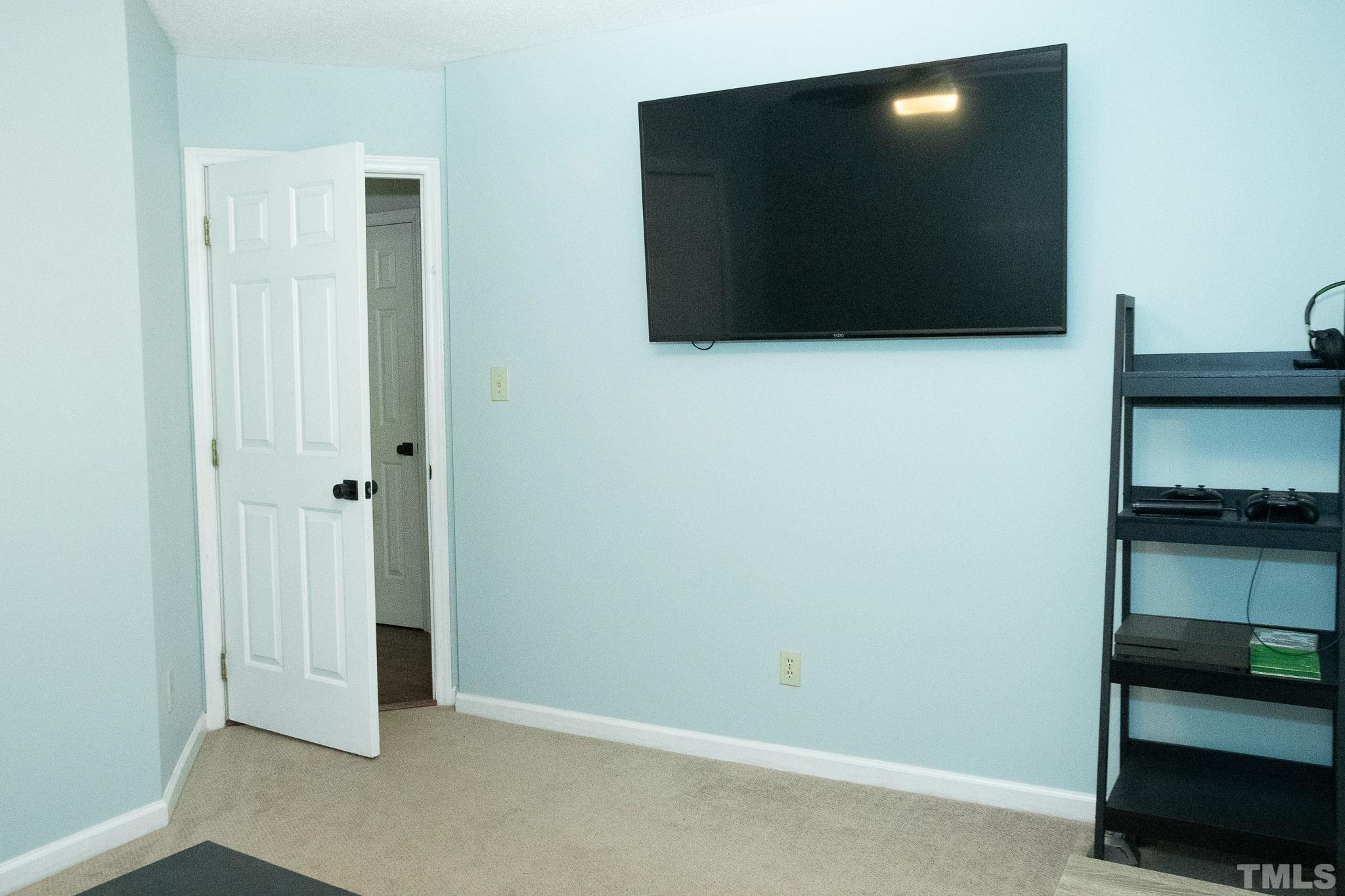 4617 Batavia Court Raleigh, NC 27604 - Photo 12 of 24 Gallery Image 12