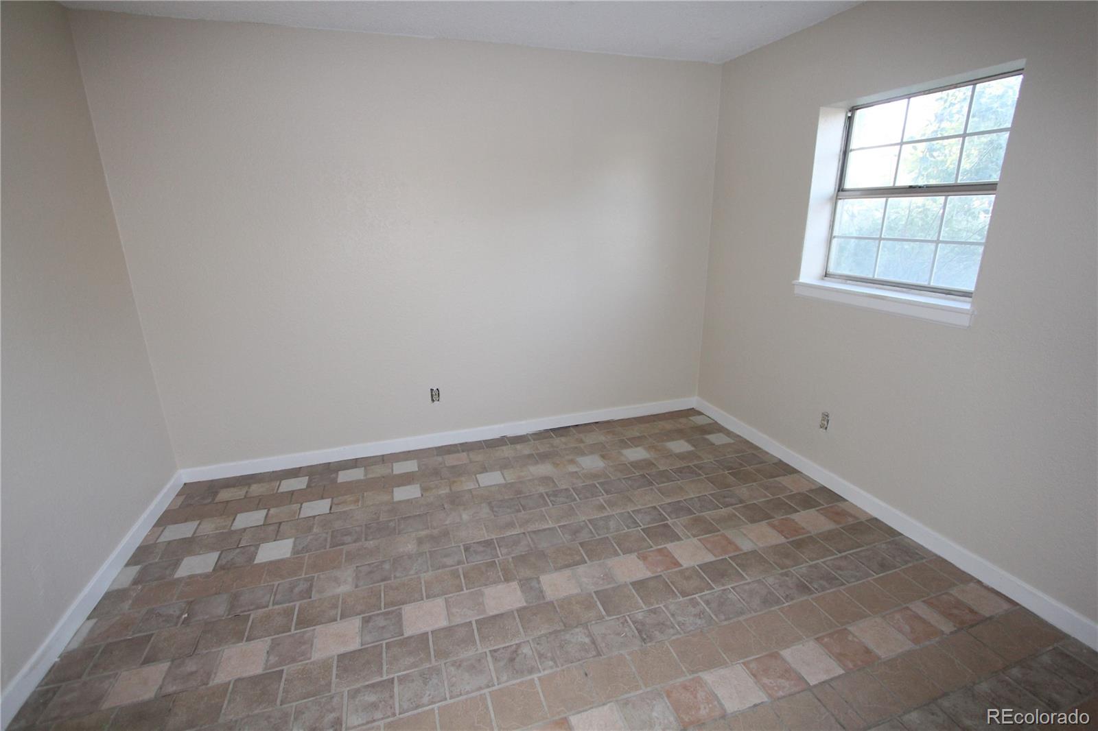 4581 Fraser Way Denver, CO 80239 - Photo 13 of 19