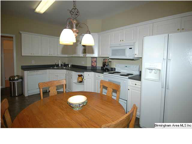 104 Amanda Place Pelham, AL 35124 - Photo 16 of 32