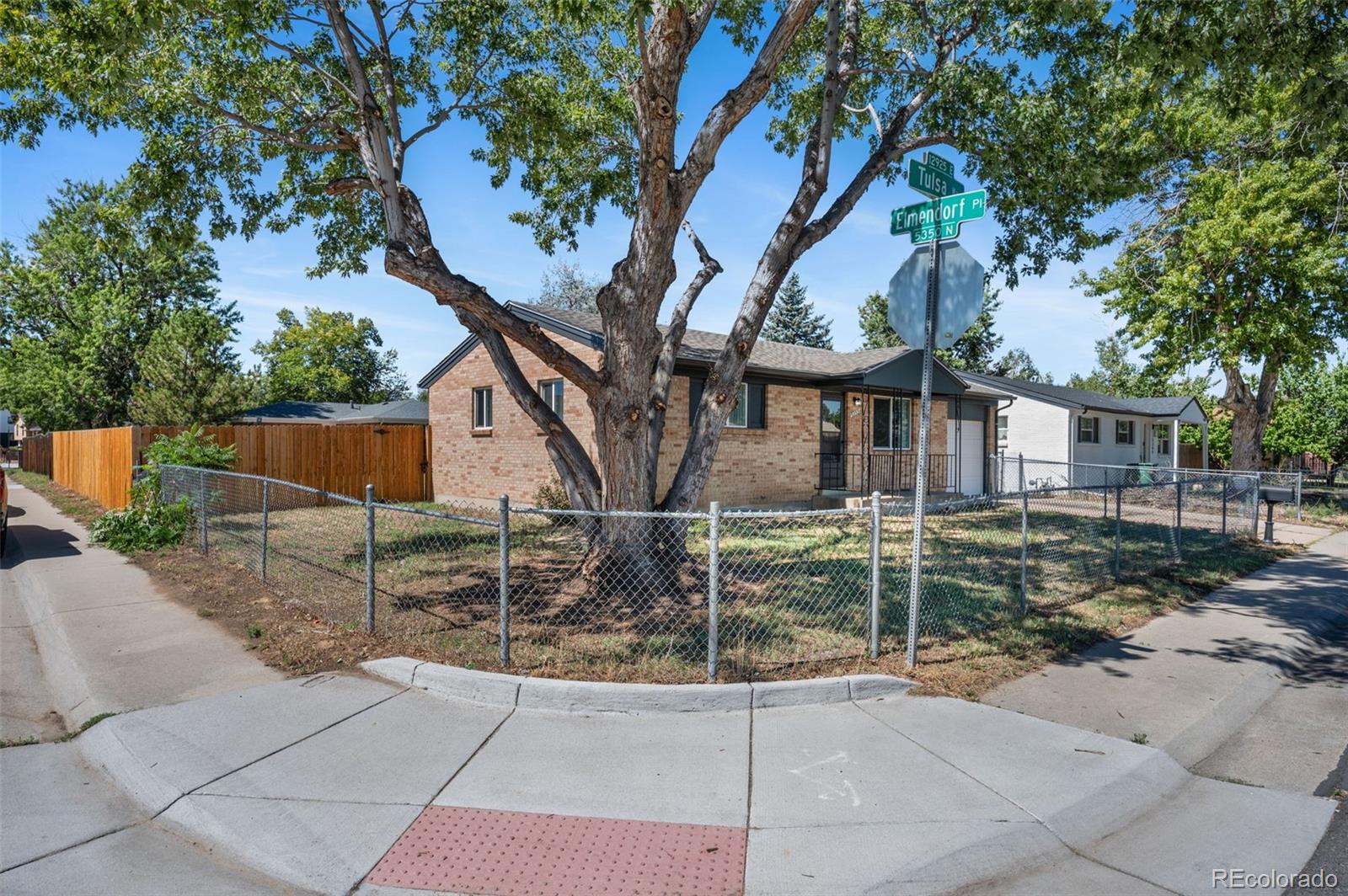 5355 Tulsa Way Denver, CO 80239 - Photo 6 of 31 Gallery Image 6