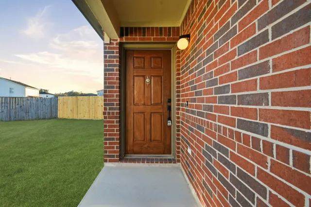 $1,950 | 20615 Moonrise River Lane, Cypress, TX 77433