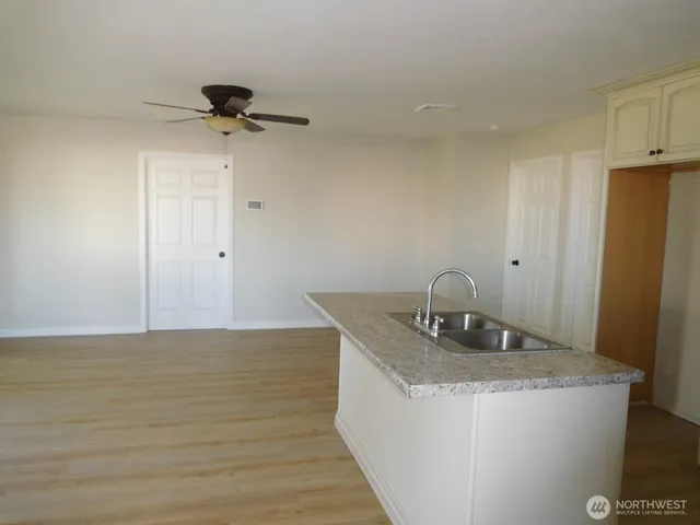 $294,900 | 135 North 3rd Avenue, Connell, WA 99326