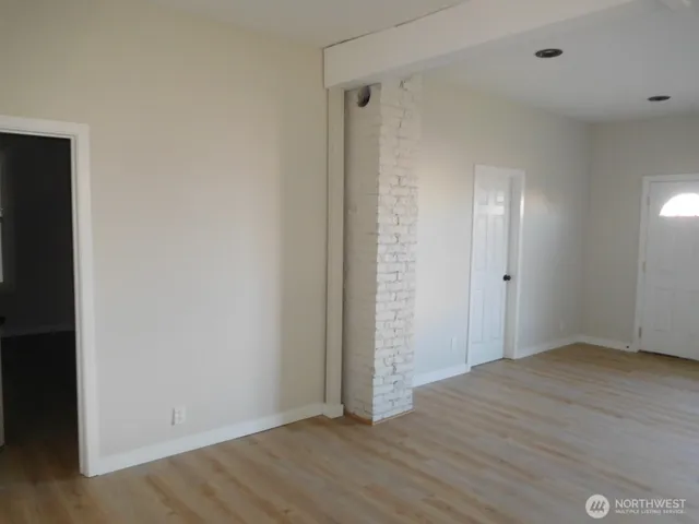 $294,900 | 135 North 3rd Avenue, Connell, WA 99326