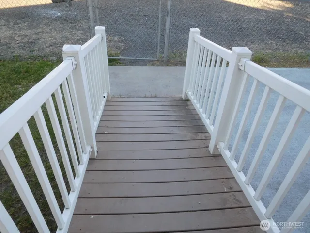 $294,900 | 135 North 3rd Avenue, Connell, WA 99326