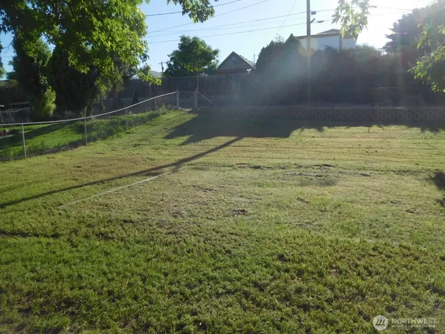 $294,900 | 135 North 3rd Avenue, Connell, WA 99326