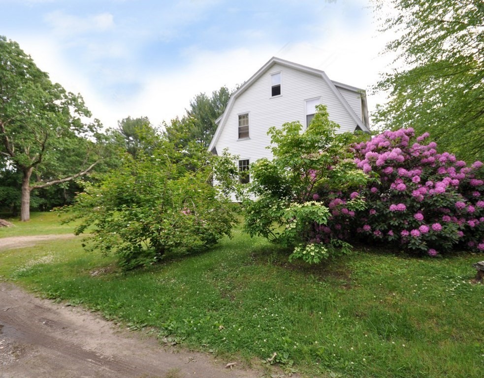 695-697 Barretts Mill Road Concord, MA 01742 - Photo 15 of 19 Gallery Image 15