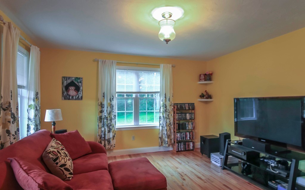 161 Oakham Road North Brookfield, MA 01535 - Photo 11 of 29