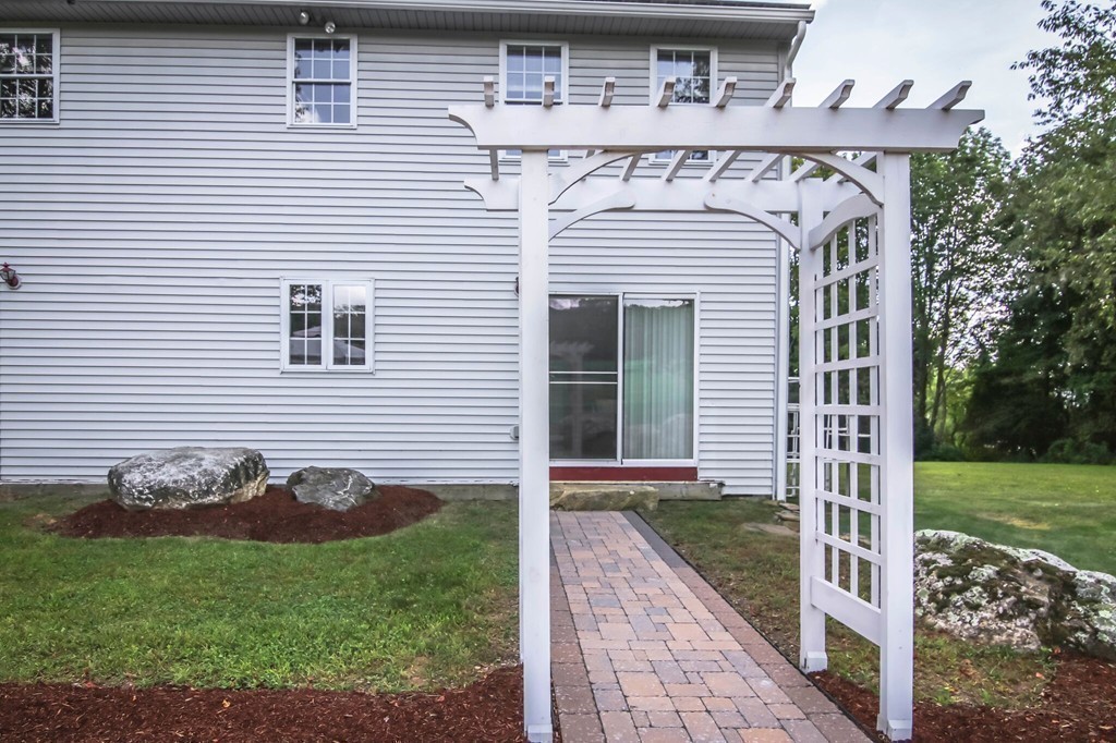161 Oakham Road North Brookfield, MA 01535 - Photo 25 of 29