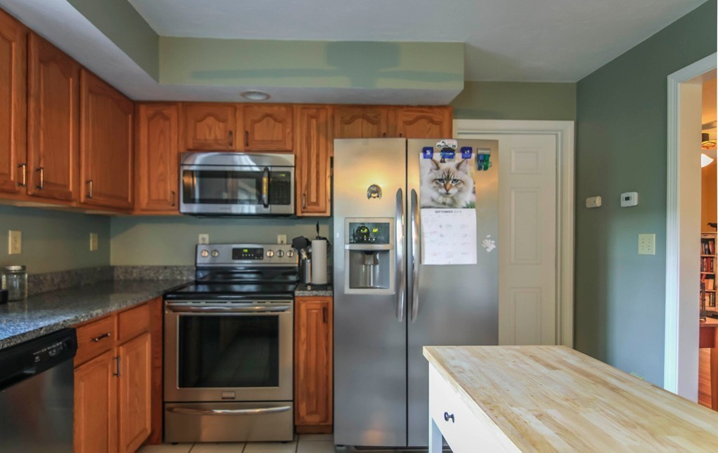 161 Oakham Road North Brookfield, MA 01535 - Photo 5 of 29