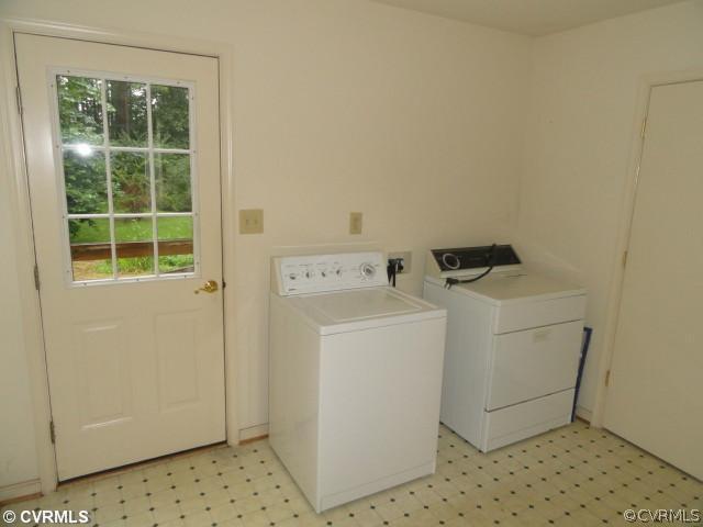 1543 Walkers Ridge Road Powhatan, VA 23139 - Photo 5 of 11 Laundry