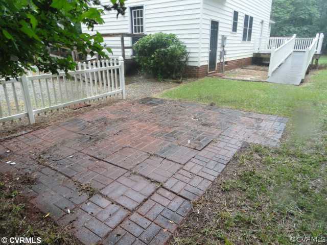 1543 Walkers Ridge Road Powhatan, VA 23139 - Photo 10 of 11 Patio/Deck