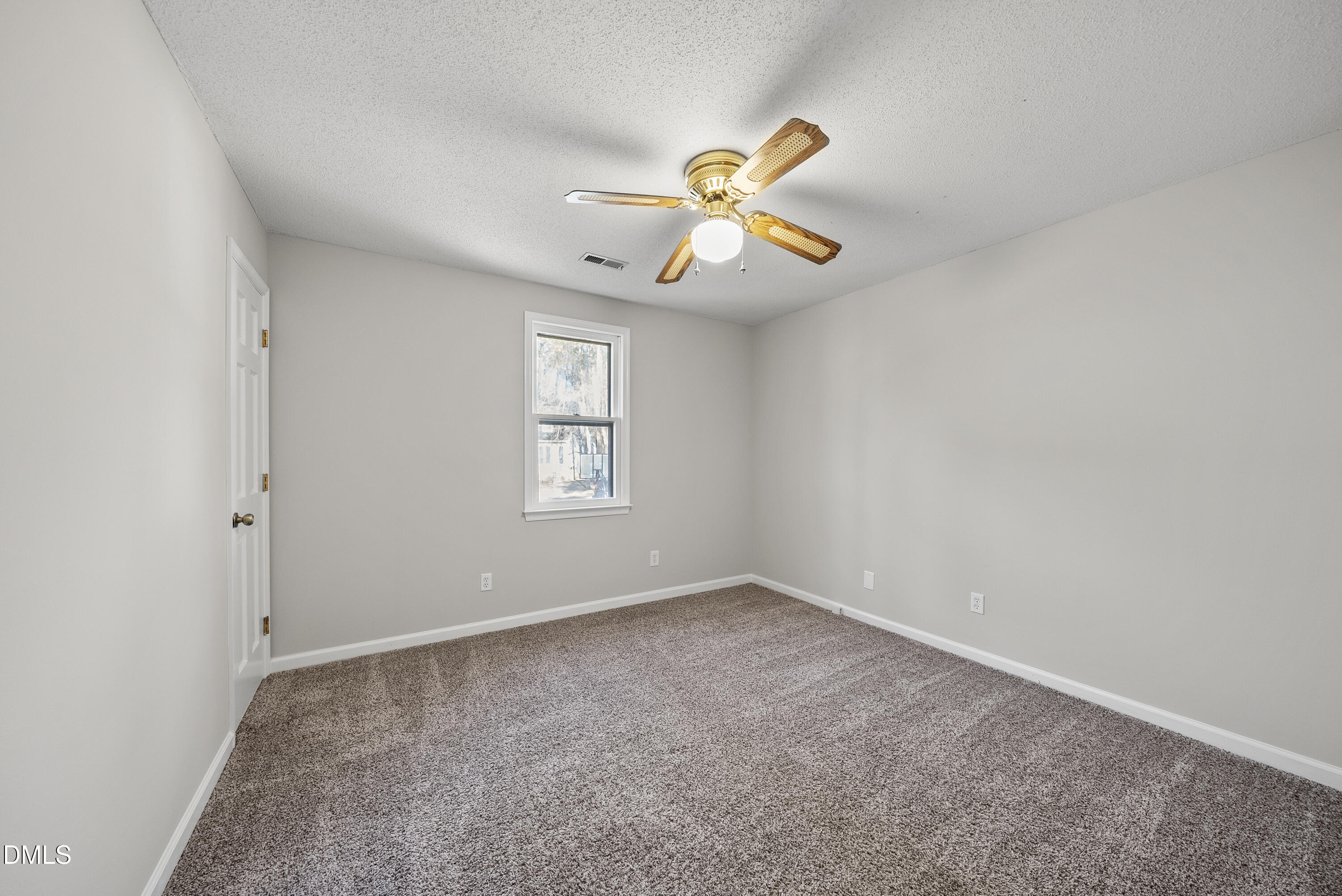 7404 North Thorncliff Place Raleigh, NC 27616 - Photo 18 of 34 DSC08841