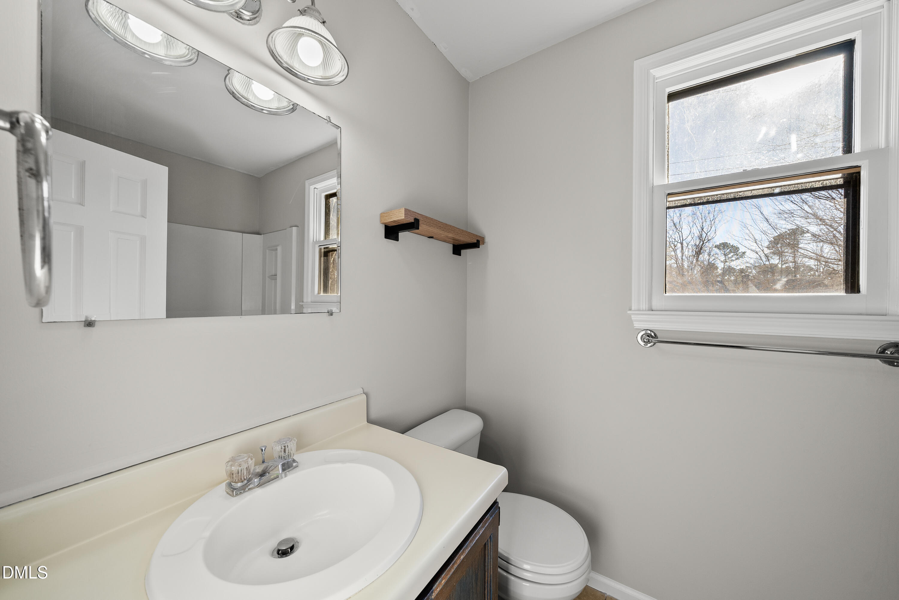 7404 North Thorncliff Place Raleigh, NC 27616 - Photo 23 of 34 DSC08853