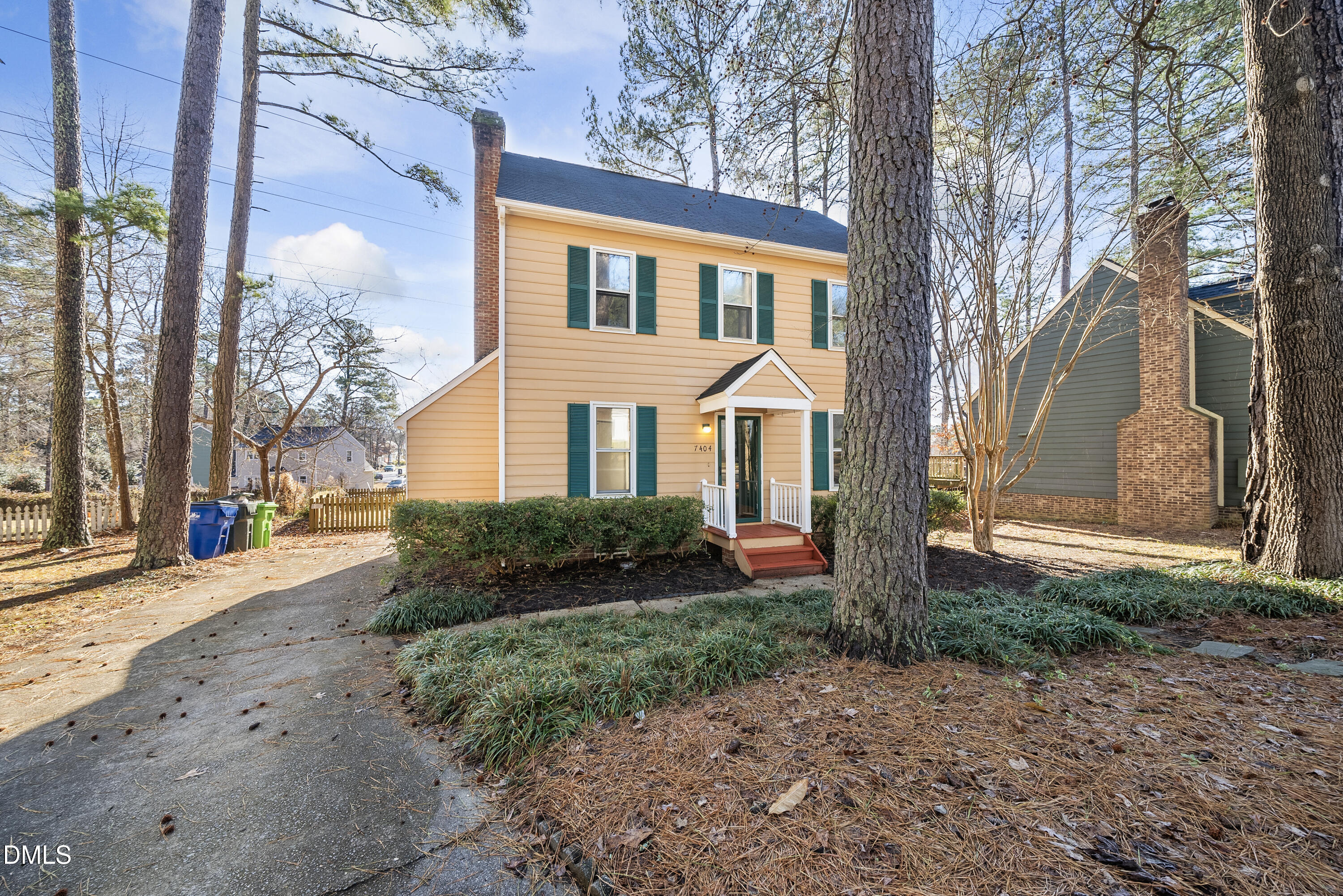 7404 North Thorncliff Place Raleigh, NC 27616 - Photo 2 of 34 DSC08800