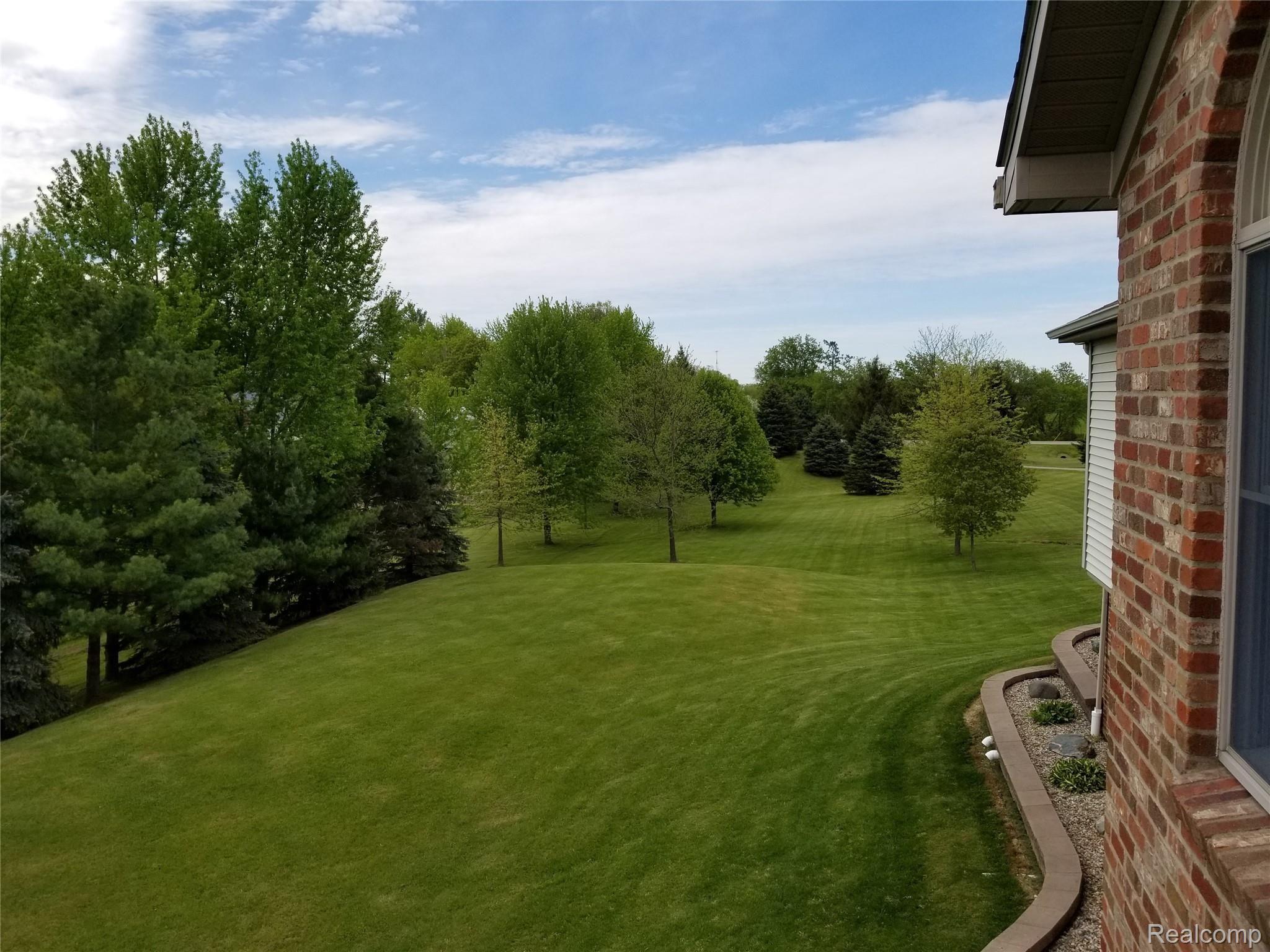 5865 Genesee Road Lapeer, MI 48446 - Photo 5 of 42 20190521_164859.jpg