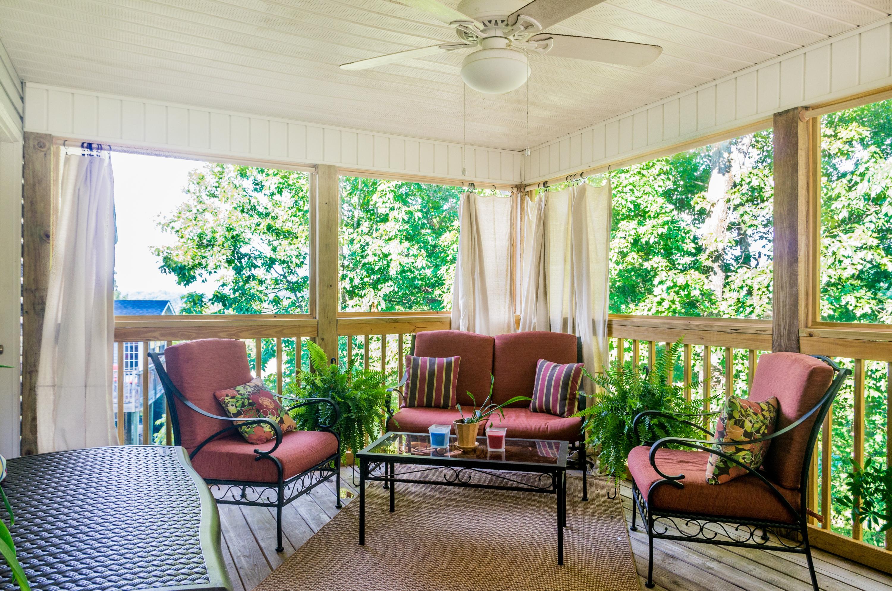 564 Hickory Ridge Trail Ringgold, GA 30736 - Photo 9 of 20 Screened-in porch