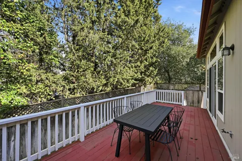 $879,000 | 366 Breeden Street, Santa Rosa, CA 95409