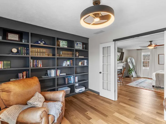 $775,000 | 10001 Oglesby Drive, Evansville, IN 47720