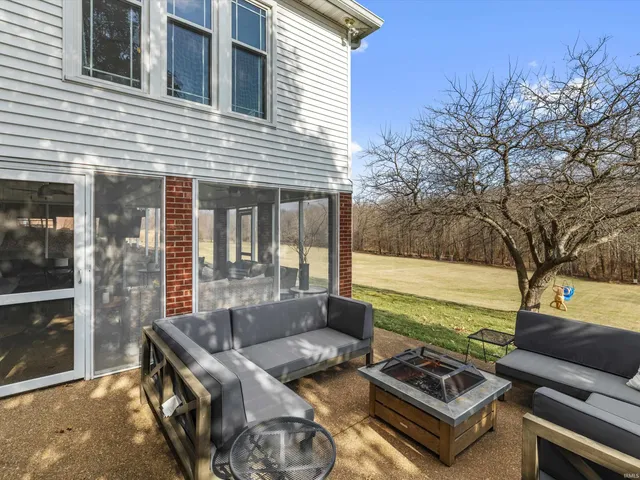 $775,000 | 10001 Oglesby Drive, Evansville, IN 47720