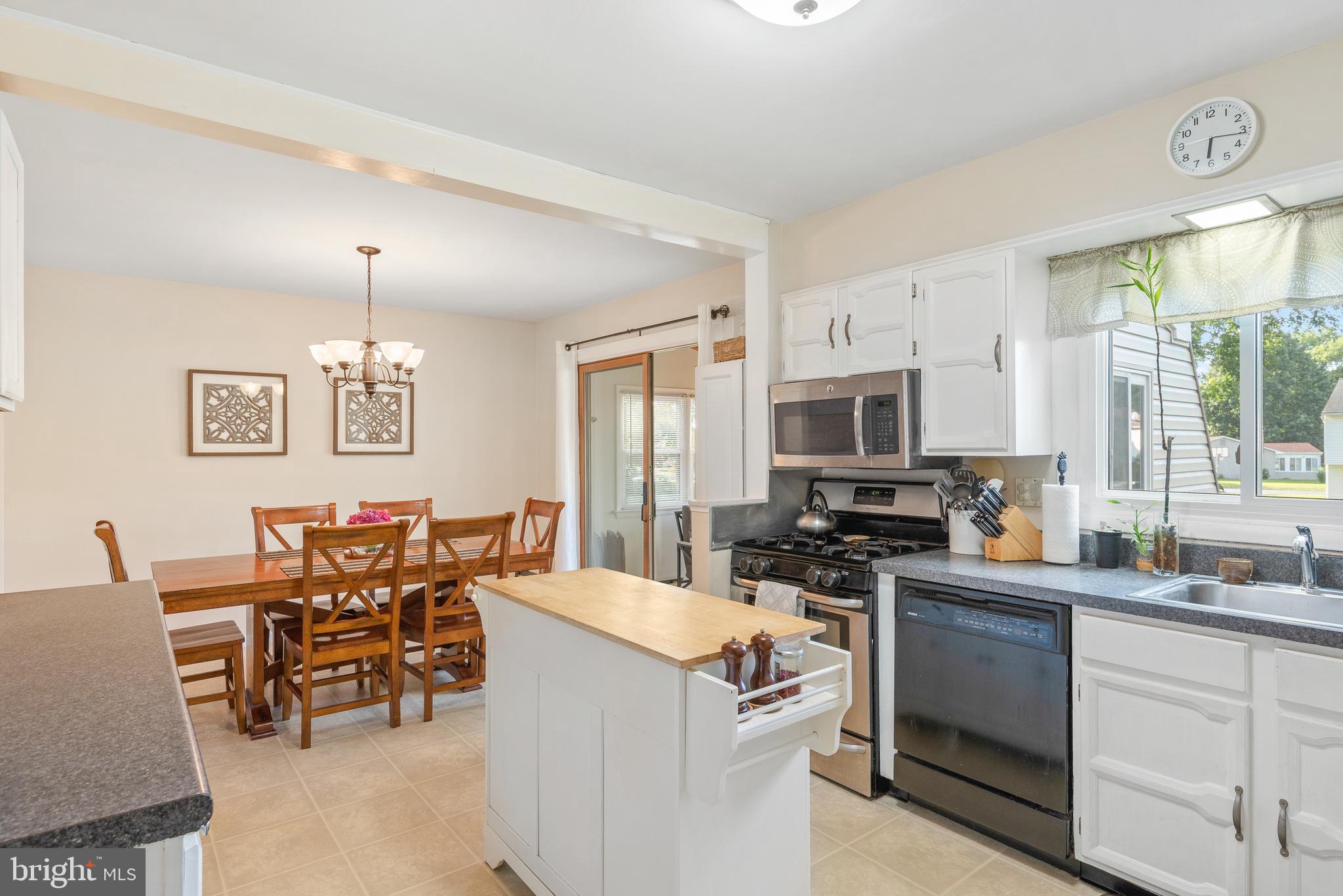 505 Wallingford Road Lancaster, PA 17601 - Photo 7 of 38