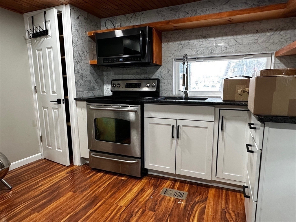 1 A Rose Lane Worcester, MA 01607 - Photo 8 of 15