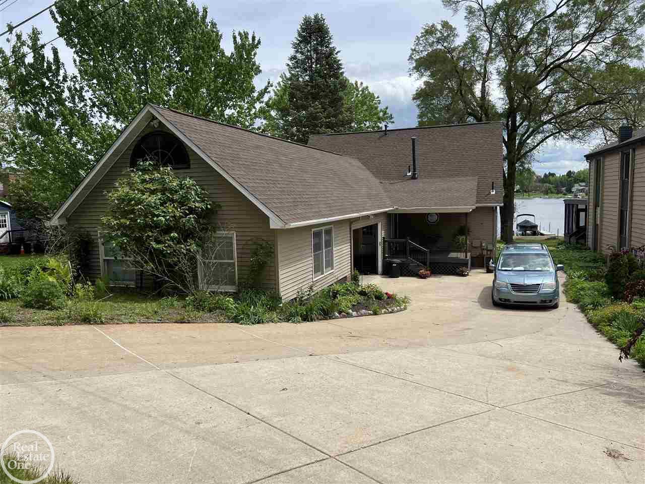 2629 Rubbins Road Howell, MI 48843 - Photo 46 of 63
