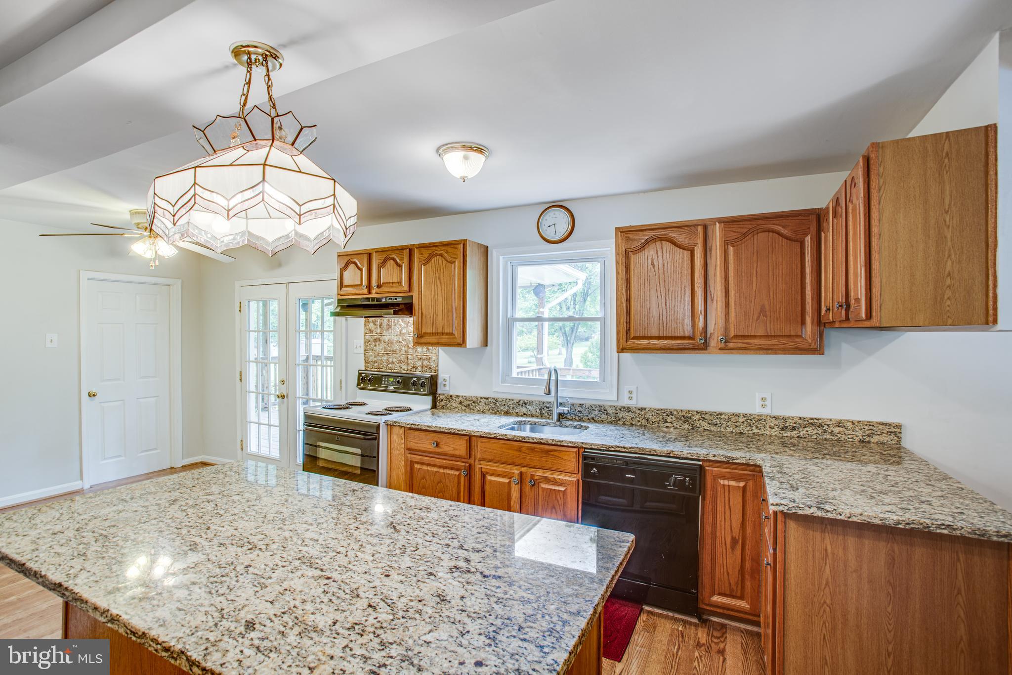 8008 Rugby Road Manassas, VA 20111 - Photo 9 of 58 Kitchen