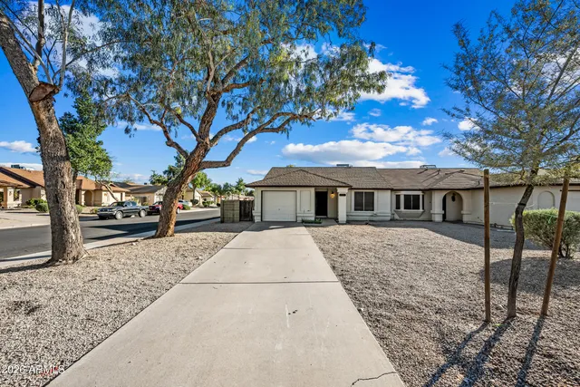 $1,650 | 2943 East Irwin Avenue, Mesa, AZ 85204