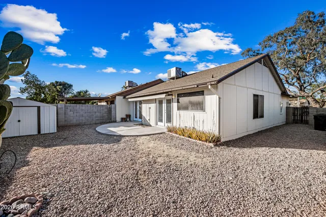 $1,650 | 2943 East Irwin Avenue, Mesa, AZ 85204