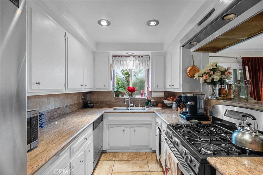 1758 Reed Street Redondo Beach, CA 90278 - Photo 16 of 31