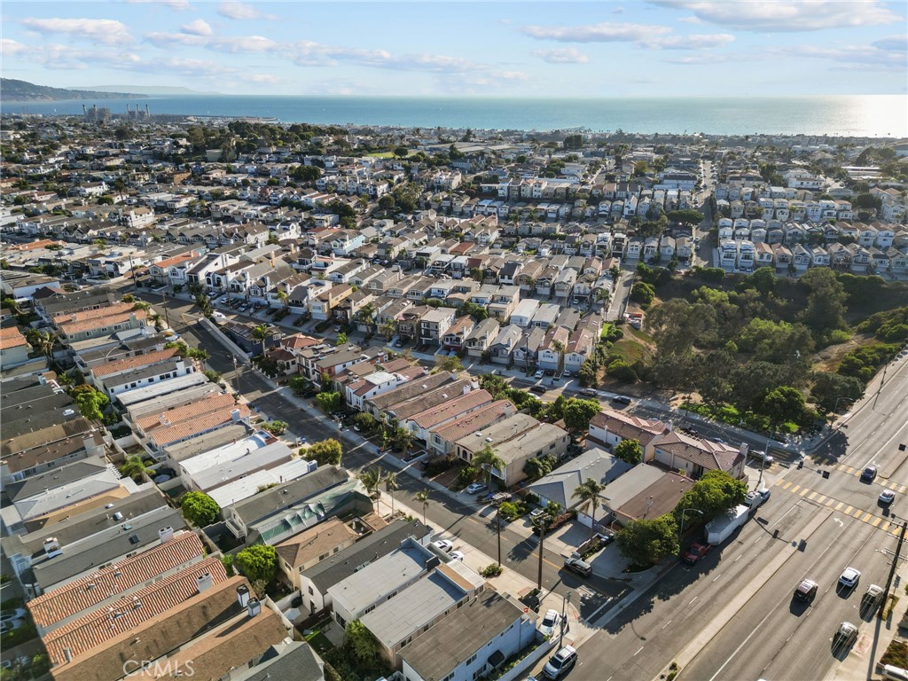 1758 Reed Street Redondo Beach, CA 90278 - Photo 4 of 29
