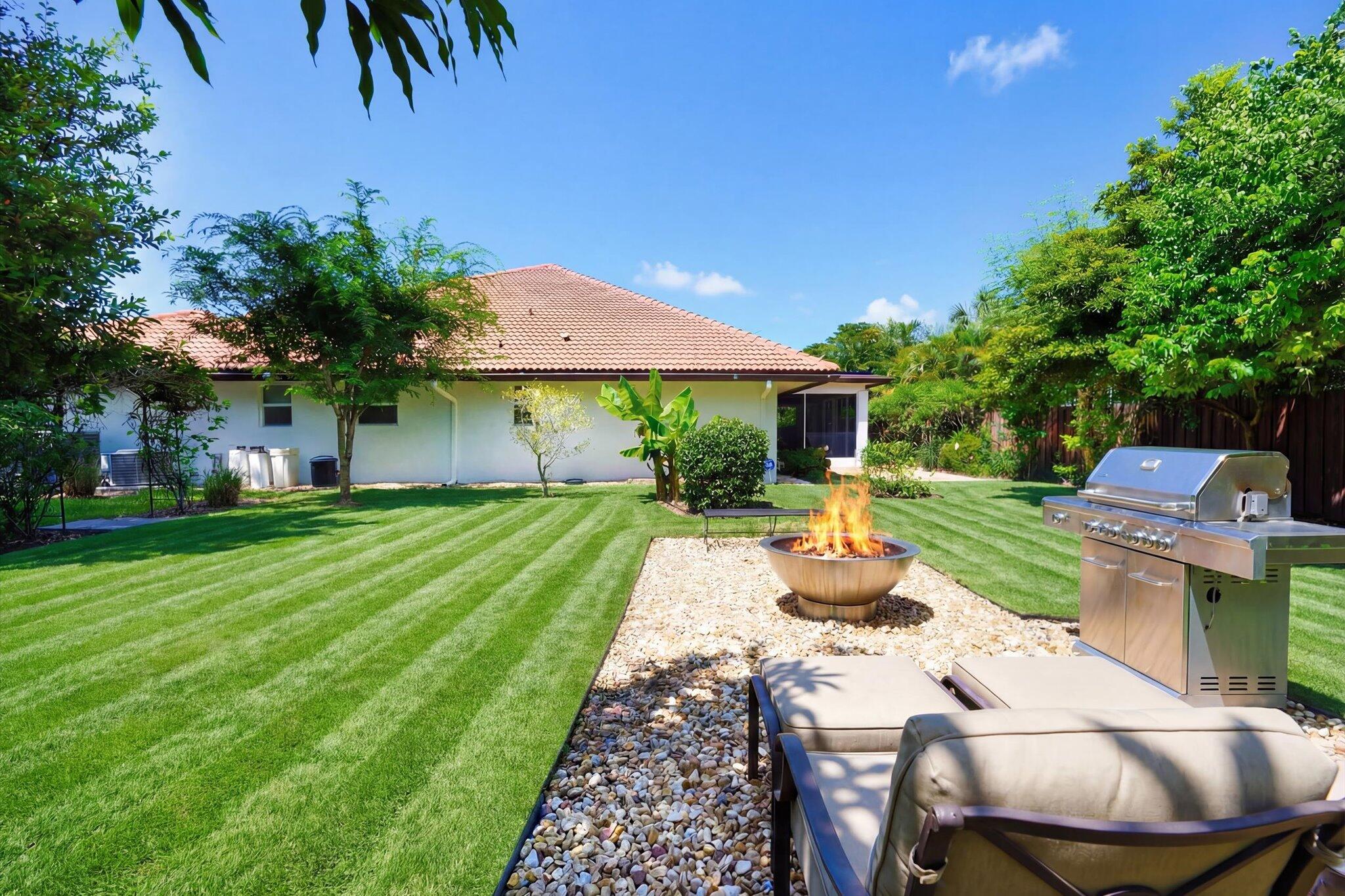 4535 Oak Tree Court Delray Beach, FL 33445 - Photo 25 of 36 05-Back yard