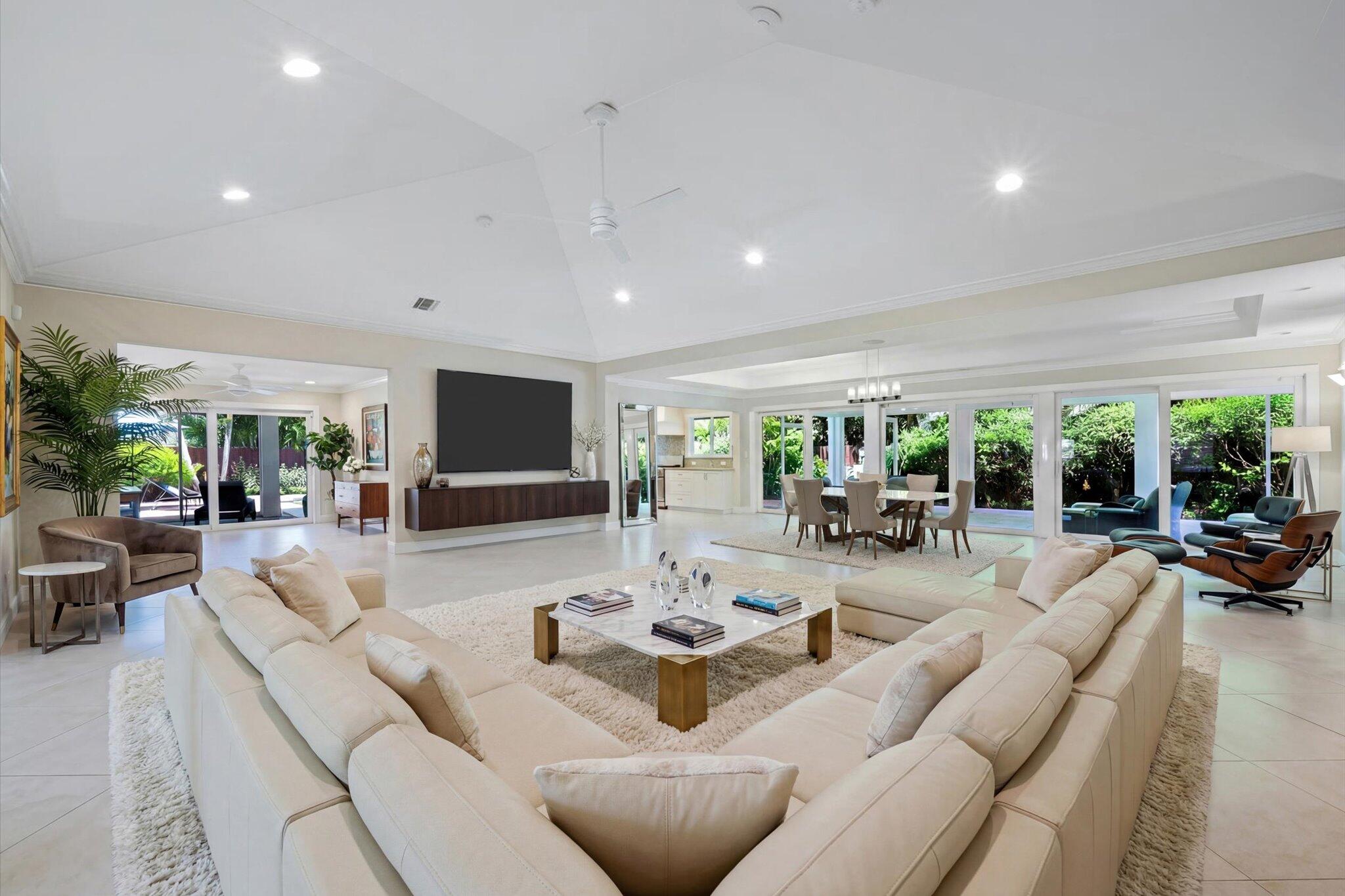 4535 Oak Tree Court Delray Beach, FL 33445 - Photo 3 of 36 19-Living MAIN