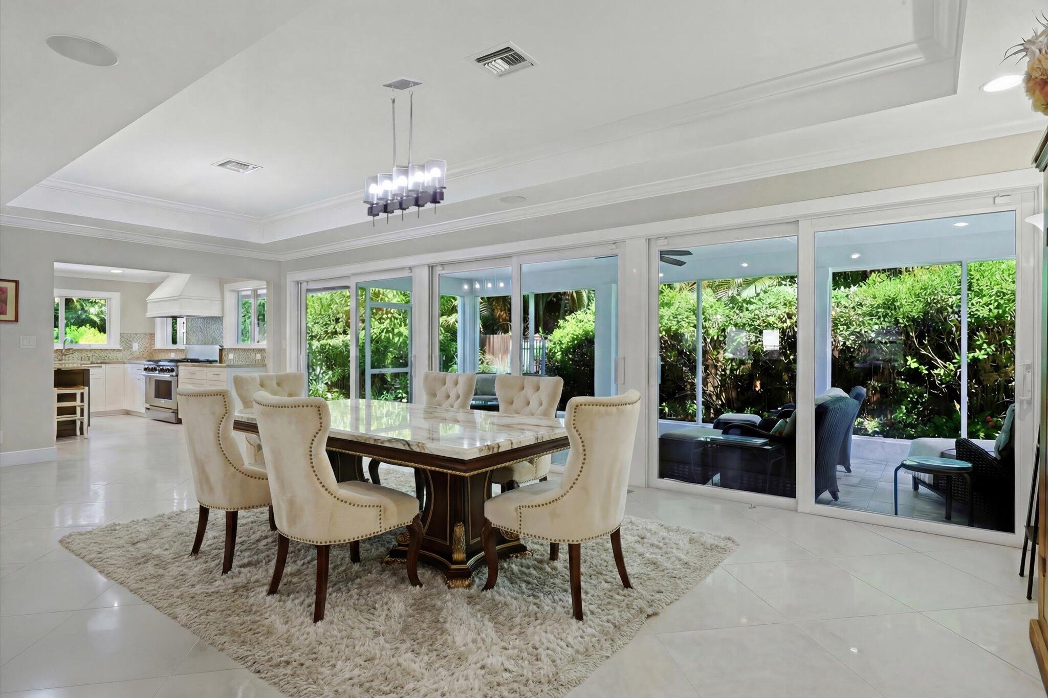 4535 Oak Tree Court Delray Beach, FL 33445 - Photo 4 of 36 18-DInning