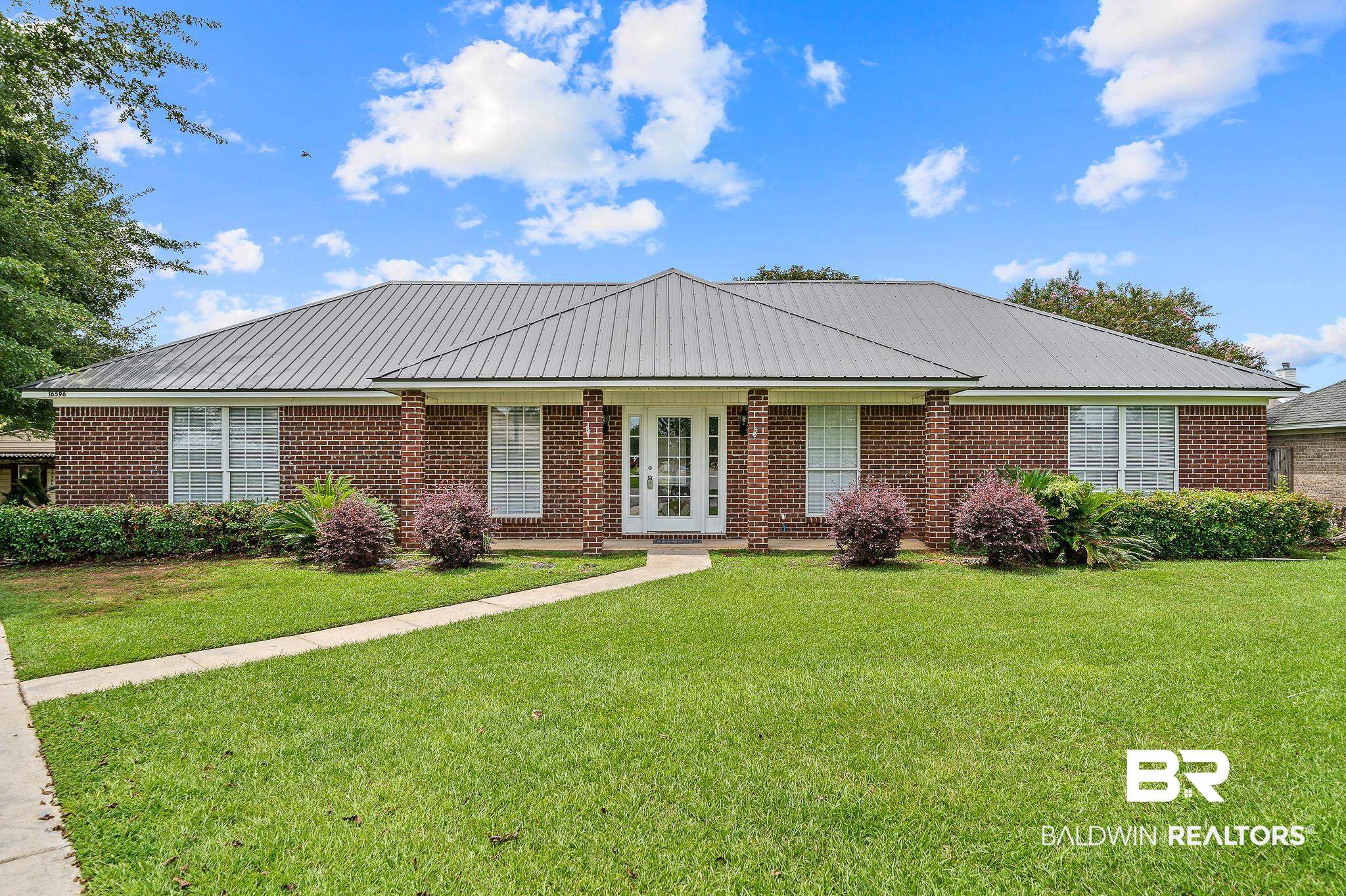 16596 Sugar Loop Foley, AL 36535 - Photo 2 of 23