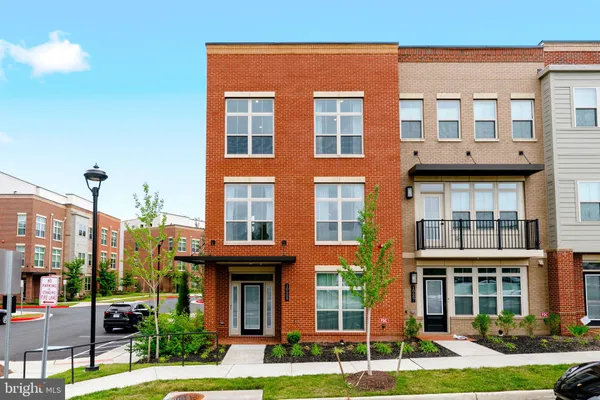 $980,000 | 10685 Fairgrounds Drive, Fairfax, VA 22030