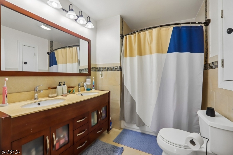 230 Birchwood Road Linden, NJ 07036 - Photo 13 of 27