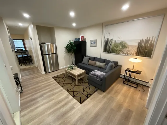 $4,200 | 871 Harrison Avenue, Unit 3, Boston, MA 02118