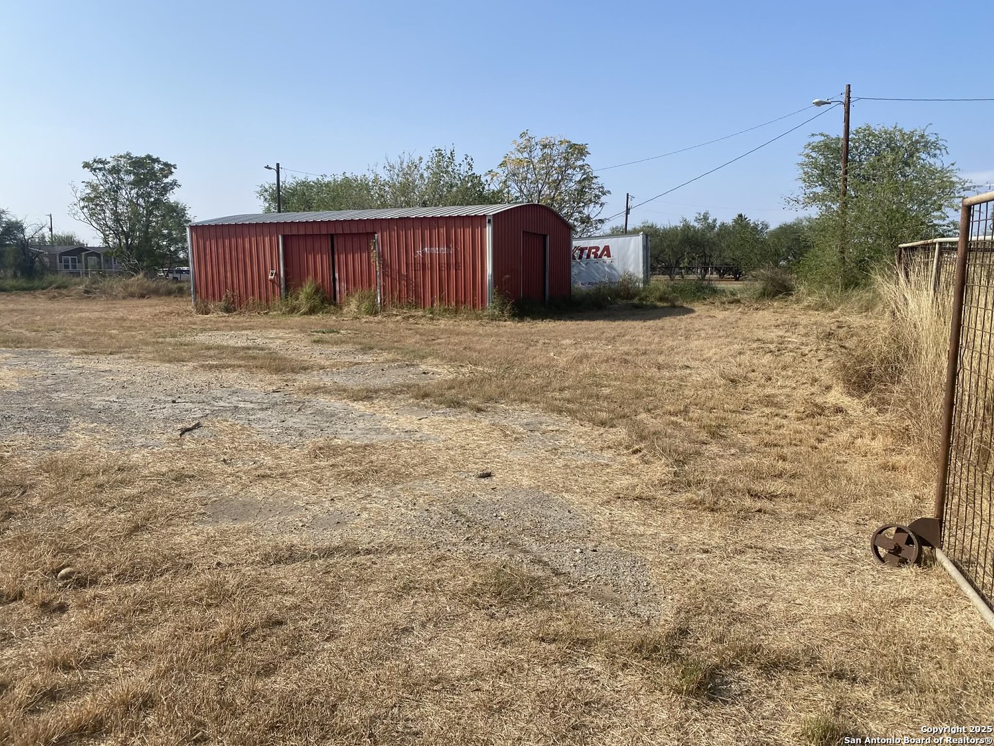 15650 Interstate 35 Dilley, TX 78017 - Photo 7 of 7 a view of a backyard