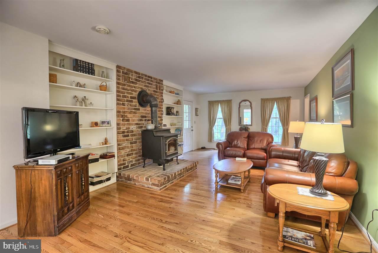 1239 Kuhn Road Boiling Springs, PA 17007 - Photo 14 of 34 Gallery Image 14