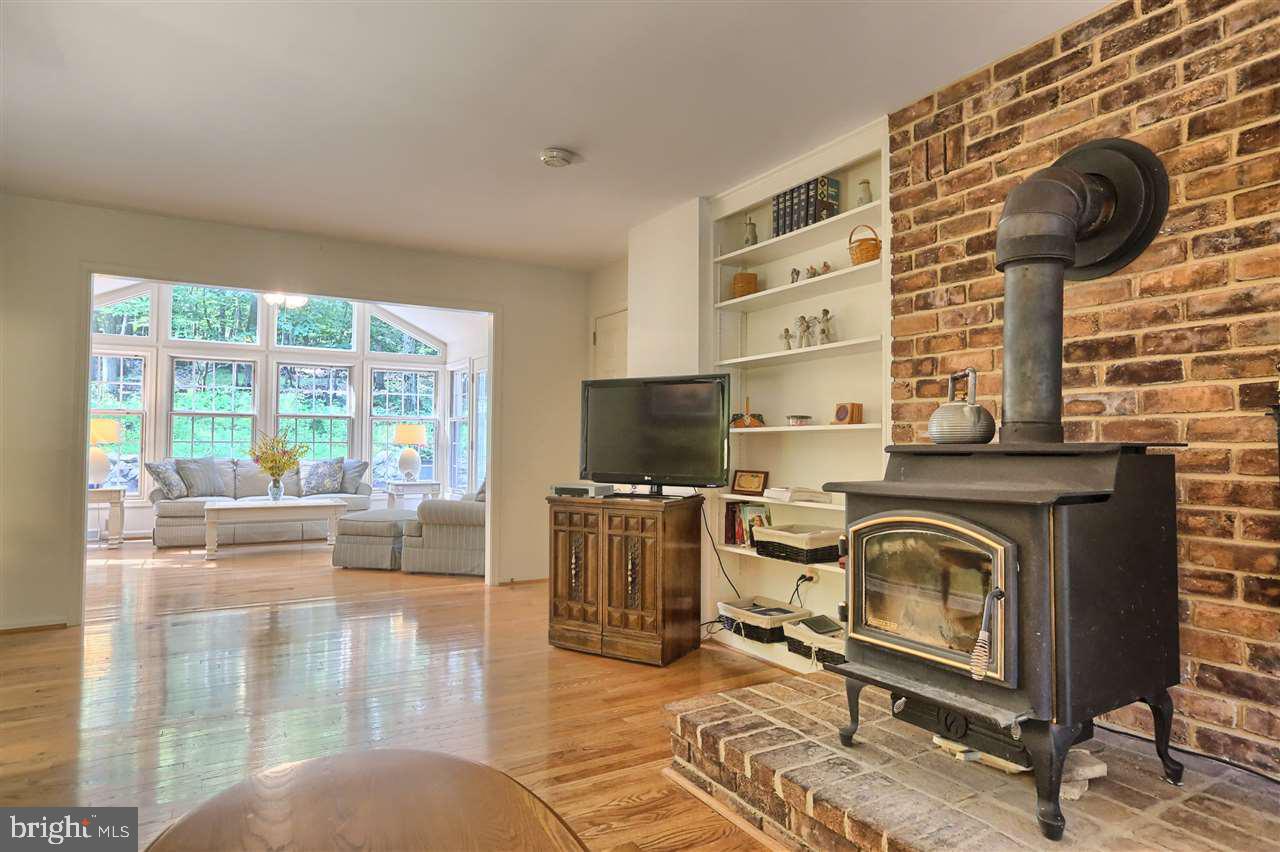 1239 Kuhn Road Boiling Springs, PA 17007 - Photo 15 of 34 Gallery Image 15