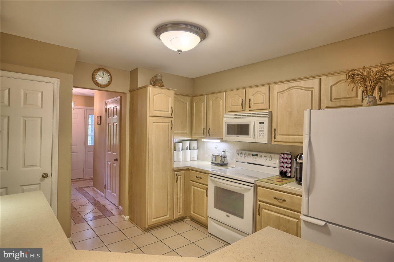 1239 Kuhn Road Boiling Springs, PA 17007 - Photo 19 of 34 Gallery Image 19