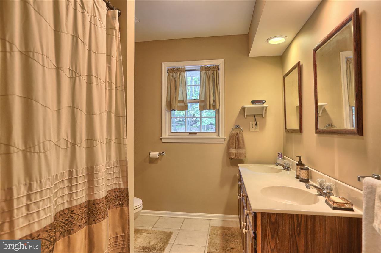 1239 Kuhn Road Boiling Springs, PA 17007 - Photo 27 of 34 Gallery Image 27