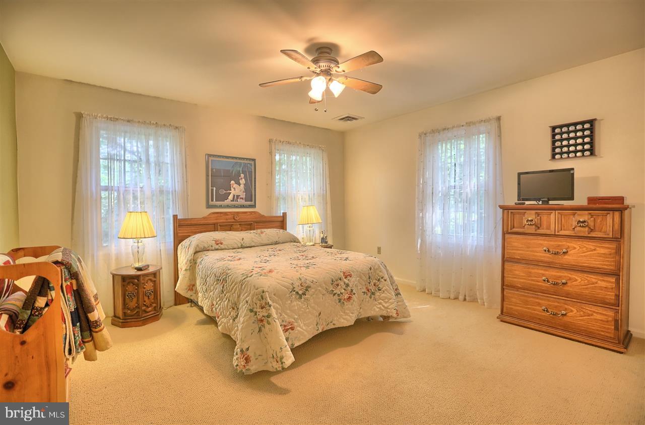 1239 Kuhn Road Boiling Springs, PA 17007 - Photo 29 of 34 Gallery Image 29