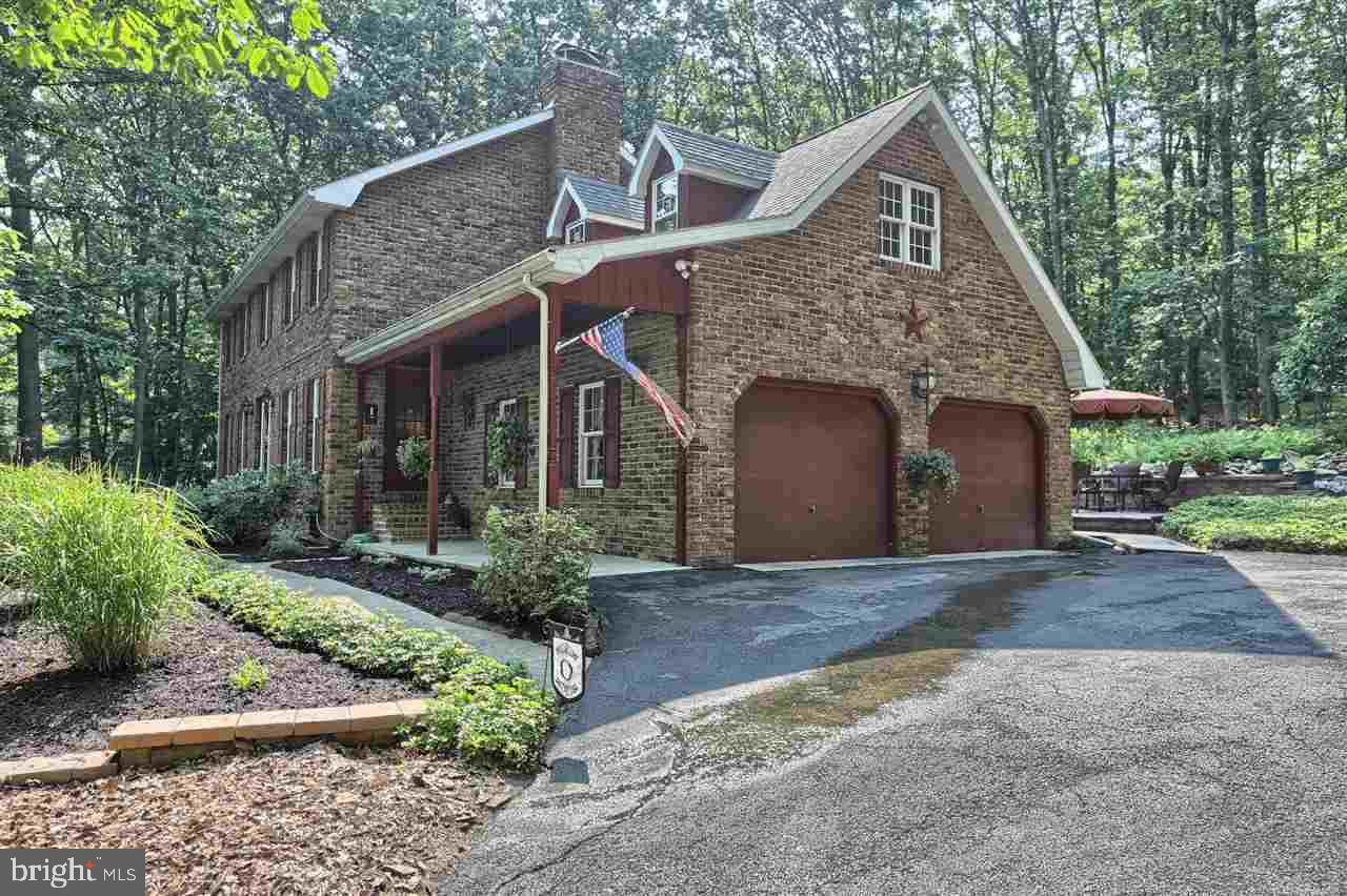 1239 Kuhn Road Boiling Springs, PA 17007 - Photo 4 of 34 Gallery Image 4