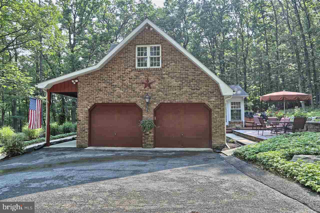 1239 Kuhn Road Boiling Springs, PA 17007 - Photo 5 of 34 Gallery Image 5